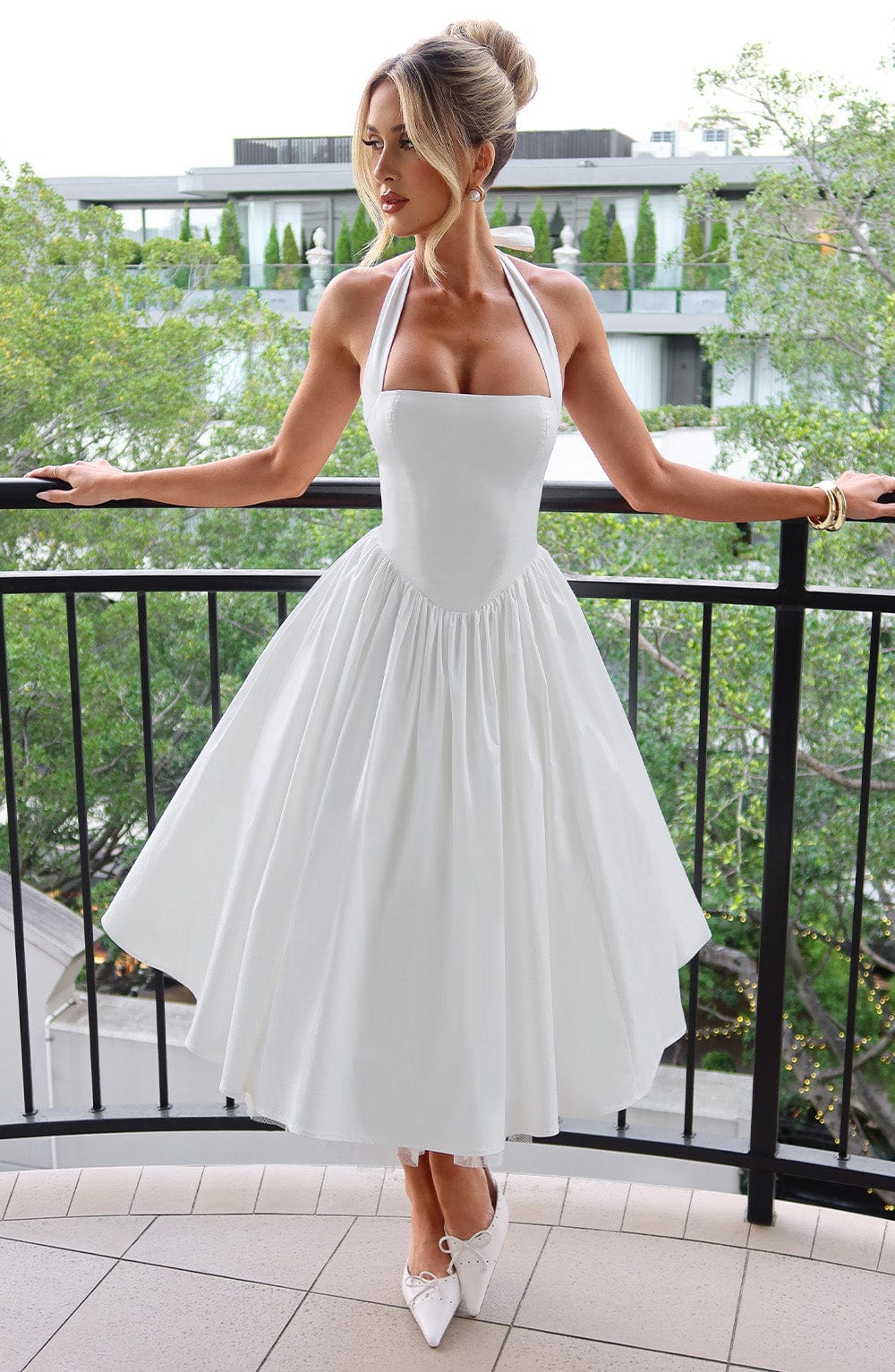 Damen Hochzeitskleid mit Neckholder | Midi