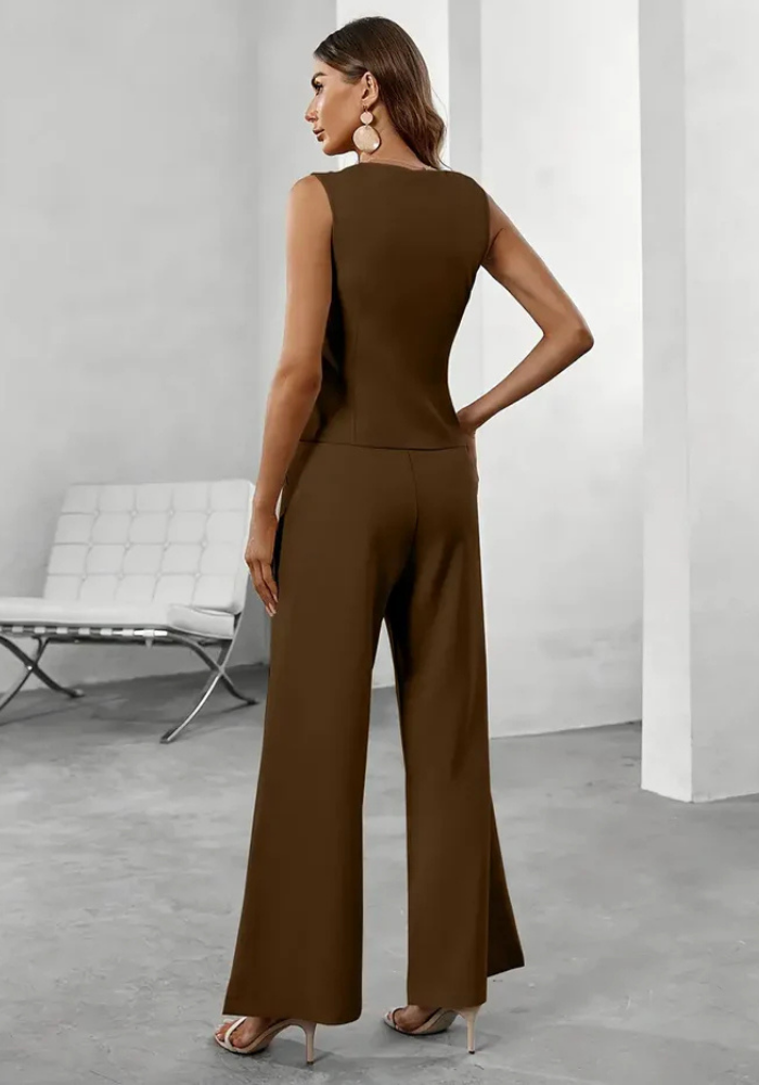Women's Two-Piece Sleeveless Suit | Classic Fit