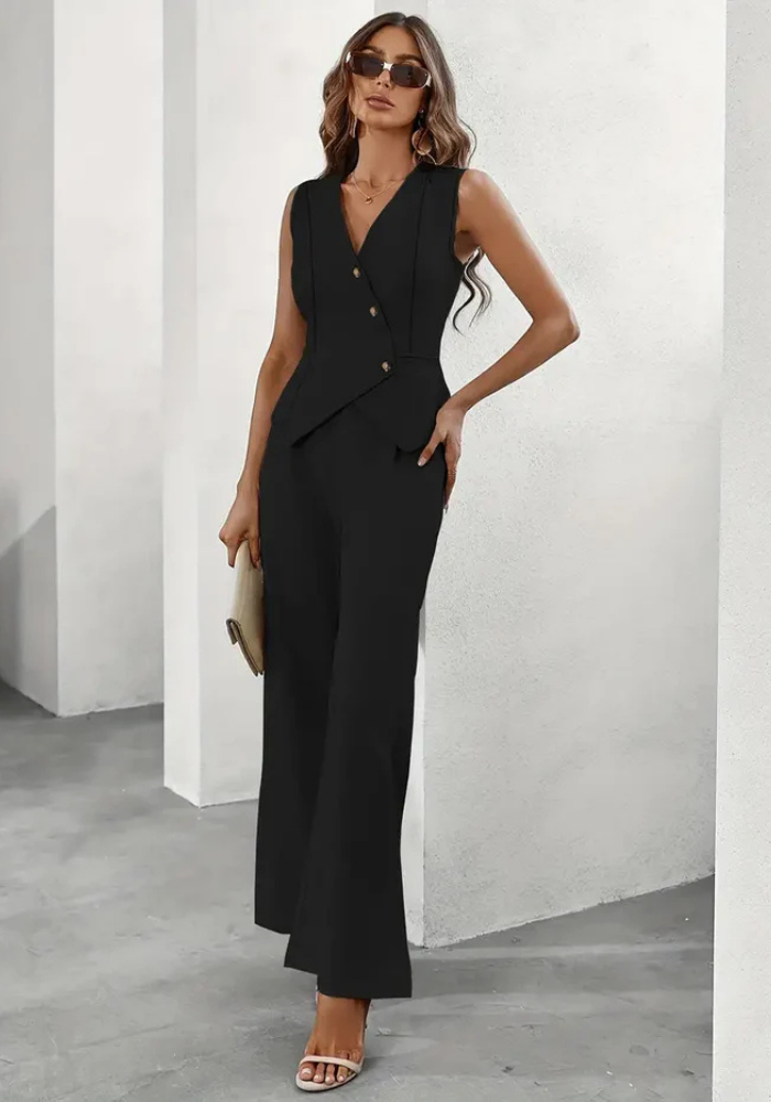 Women's Two-Piece Sleeveless Suit | Classic Fit
