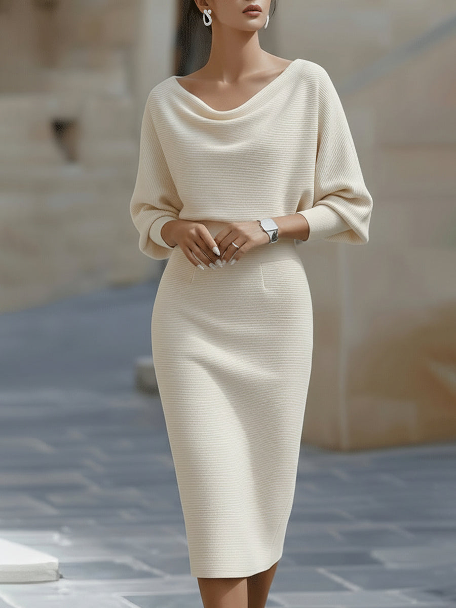 Damen Strickkleid mit Fledermausärmeln | Midi