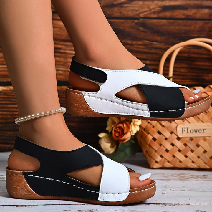 Women's Orthopedic Sandals with Cross Strap | Casual