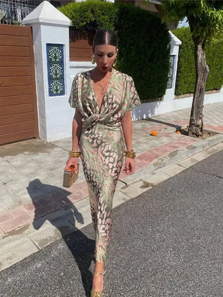 Elegancka sukienka kopertowa dla kobiet | Midi