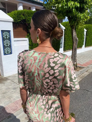 Elegancka sukienka kopertowa dla kobiet | Midi