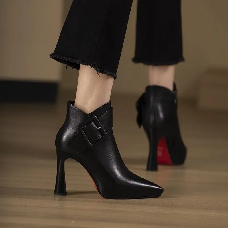 Bota Feminina de Salto Alto | Tornozelo
