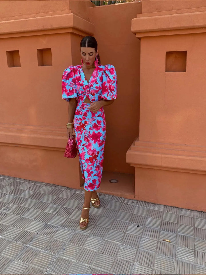 Damen Kleid mit Puffärmeln und Ausschnitt | Midi