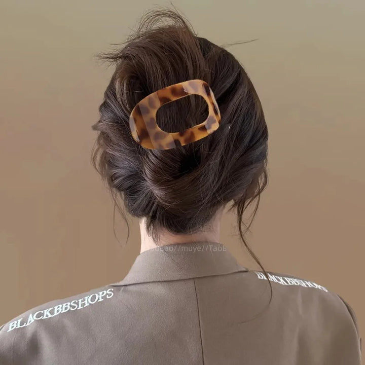 Women's Claw Hair Clip | Basic