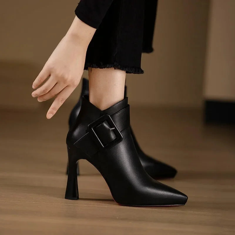 Bota Feminina de Salto Alto | Tornozelo