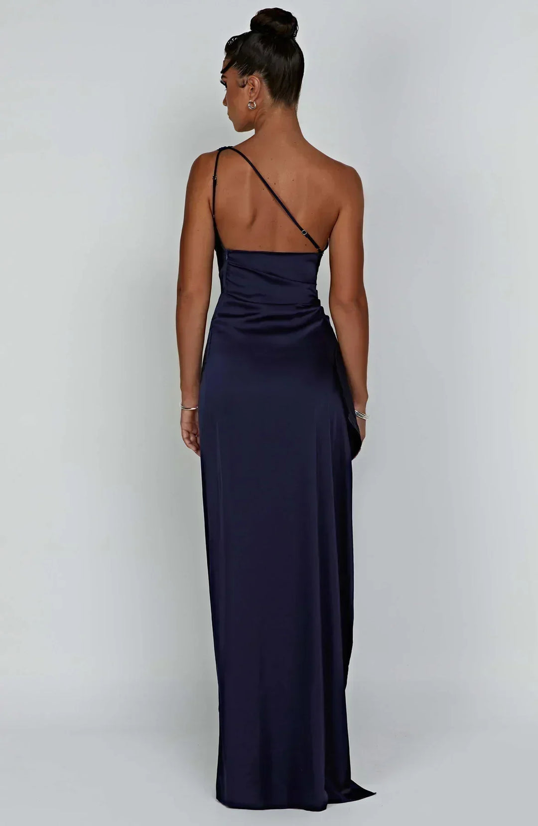 Damen Abendkleid mit einem Schulterriemen | Maxi