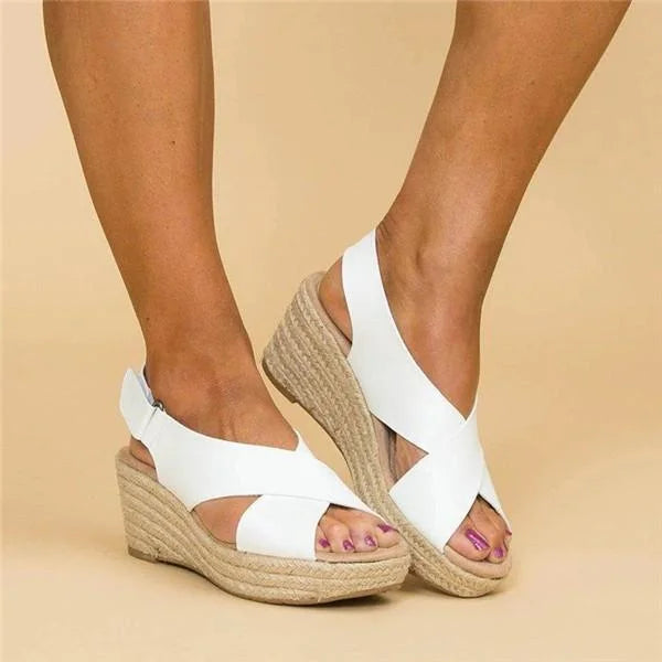 Damen Sandalen mit gekreuzten Riemen | Keilabsatz