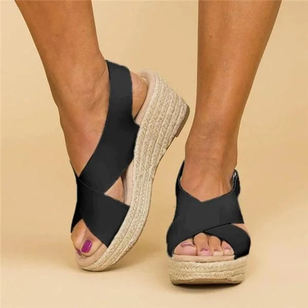Damen Sandalen mit gekreuzten Riemen | Keilabsatz