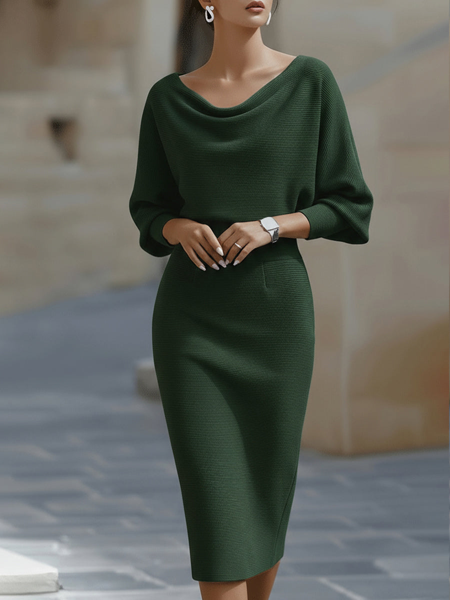 Damen Strickkleid mit Fledermausärmeln | Midi