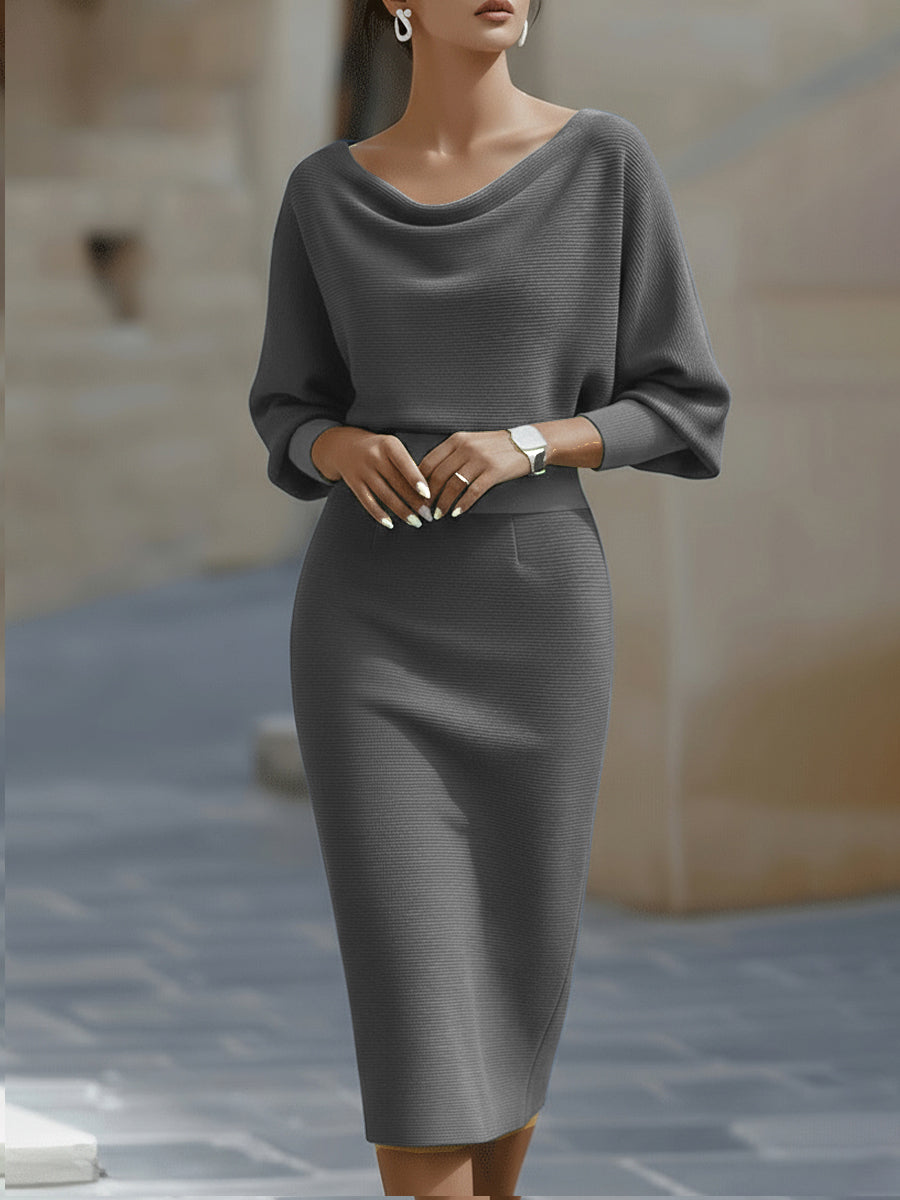 Damen Strickkleid mit Fledermausärmeln | Midi