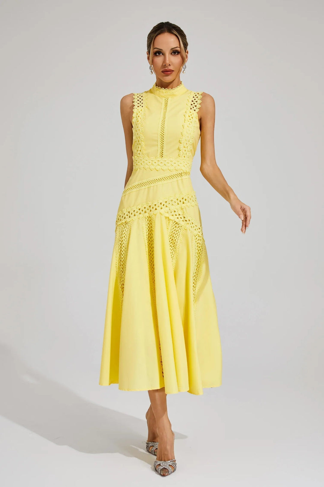 Damen Hochzeitskleid mit hohem Ausschnitt | Midi